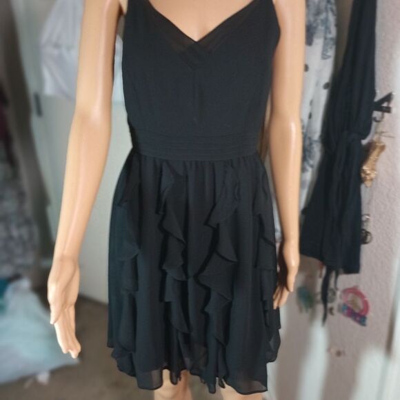 NWT $300 WHITE HOUSE BLACK MARKET COCKTAIL /EVENING DRESS SZ 4 - Picture 1 of 11